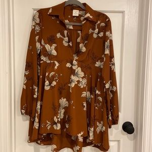 Floral flowy blouse